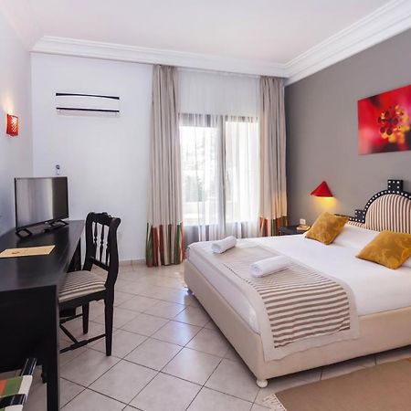 Le Petit Palais & Spa Hotel Mezraia Екстериор снимка