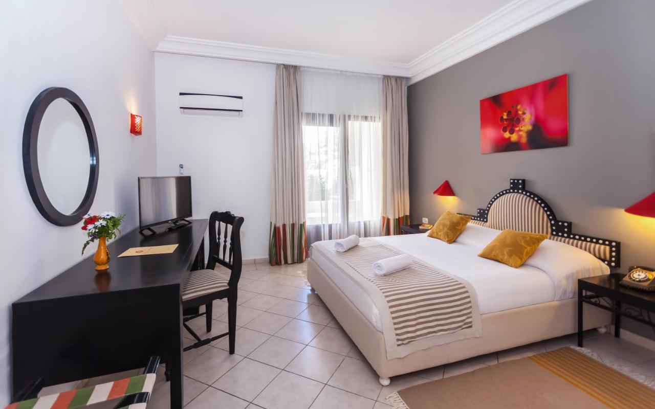 Le Petit Palais & Spa Hotel Mezraia Екстериор снимка