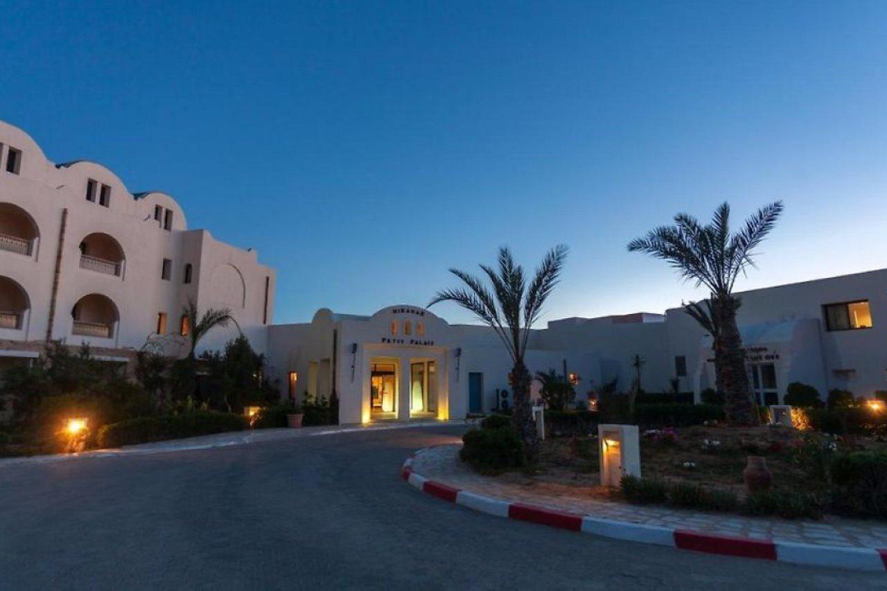 Le Petit Palais & Spa Hotel Mezraia Екстериор снимка